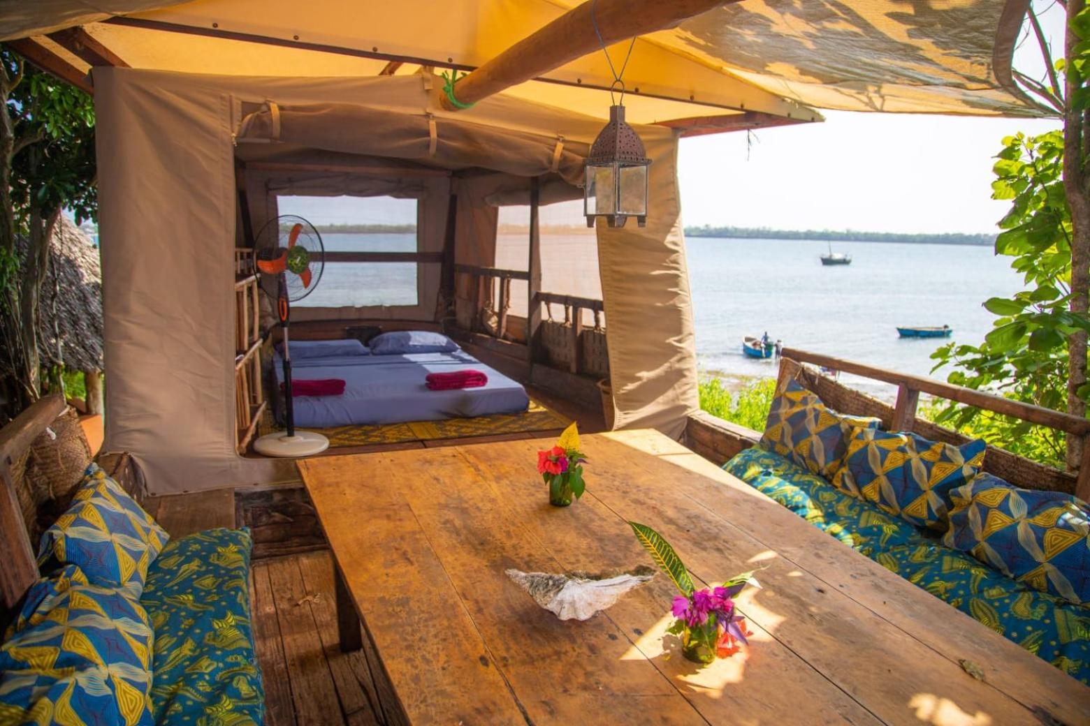 Firefly Eco Retreat Villa Shimoni Екстериор снимка