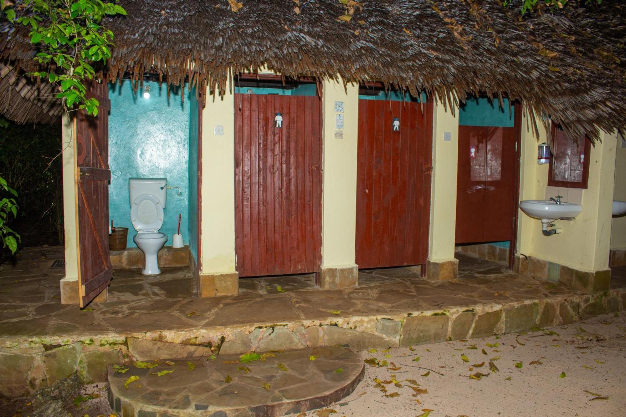 Firefly Eco Retreat Villa Shimoni Екстериор снимка
